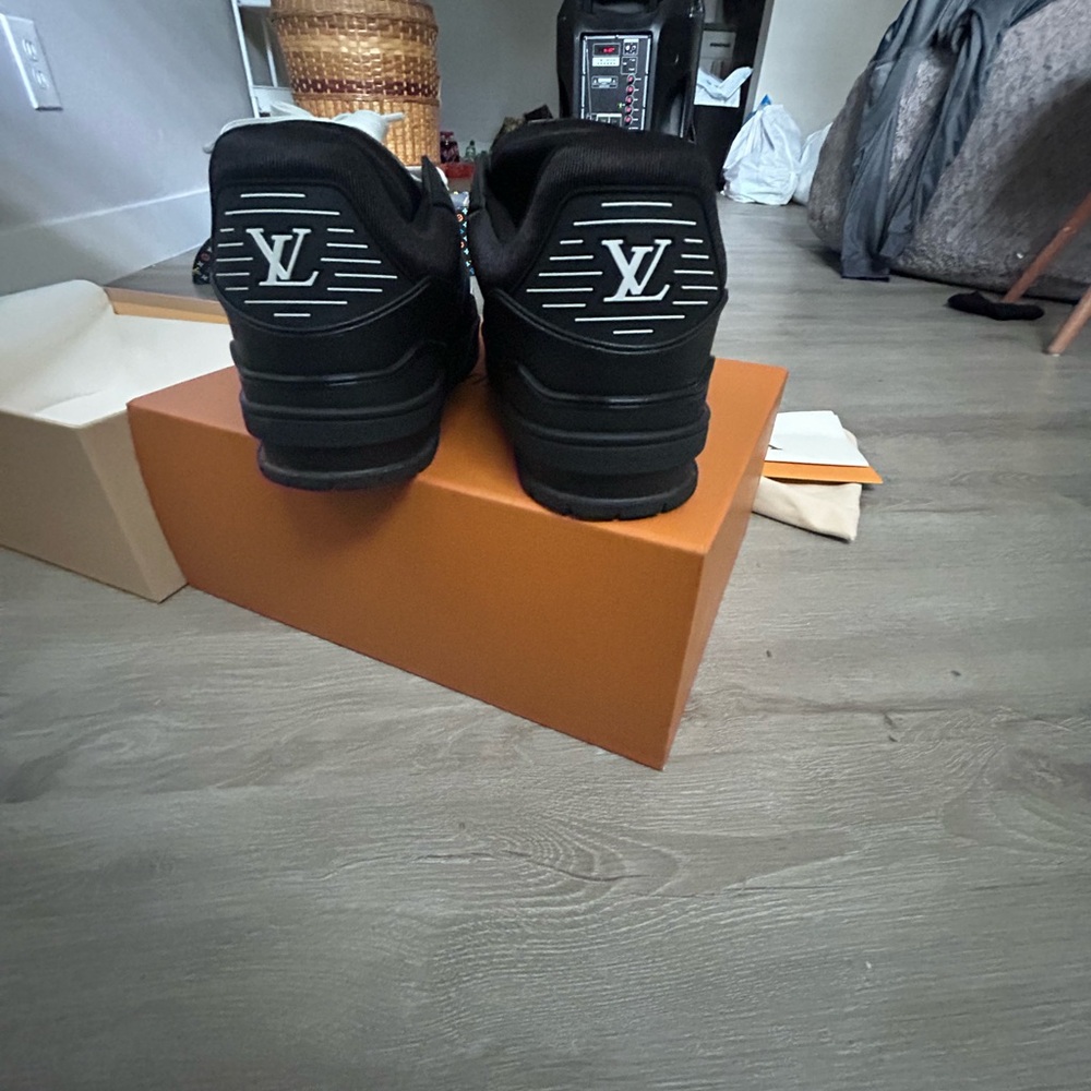 Louis Vuitton Black and White Sneakers - Picture 6 of 8